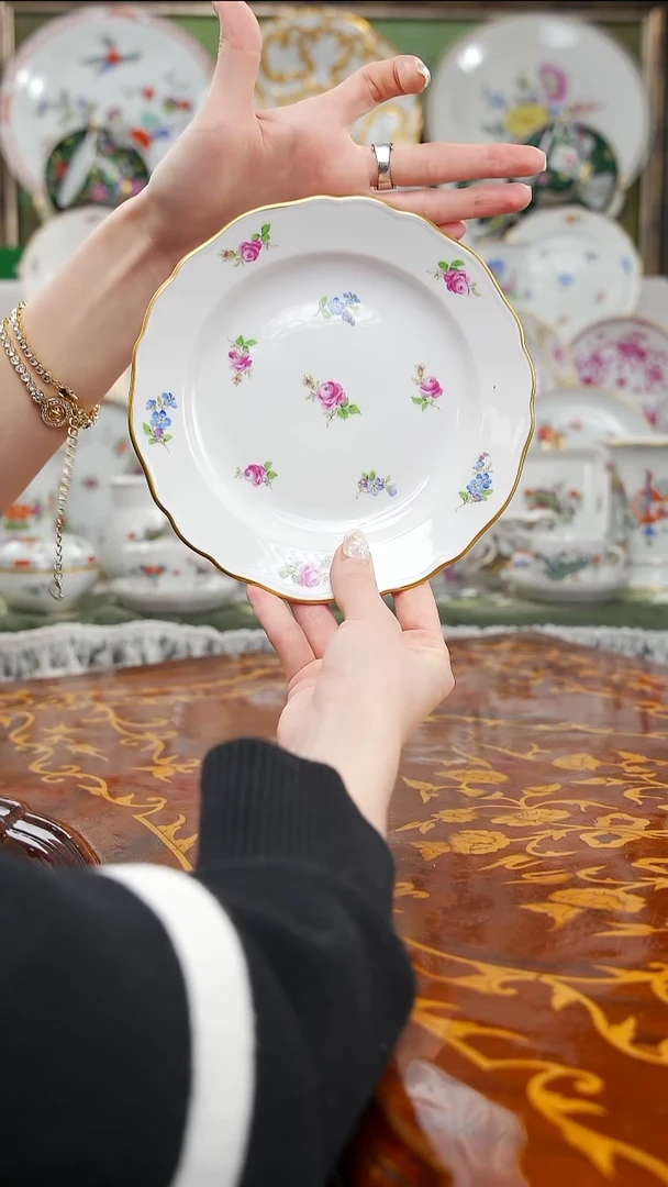 骨瓷婷婷中古瓷器如图所示49