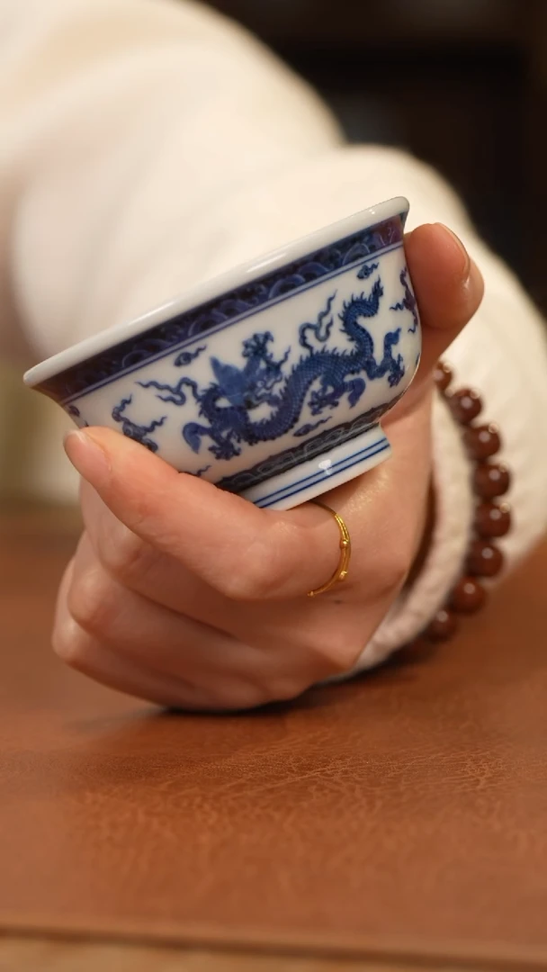 【闪购商品】杯和然珍味龙凤小压手