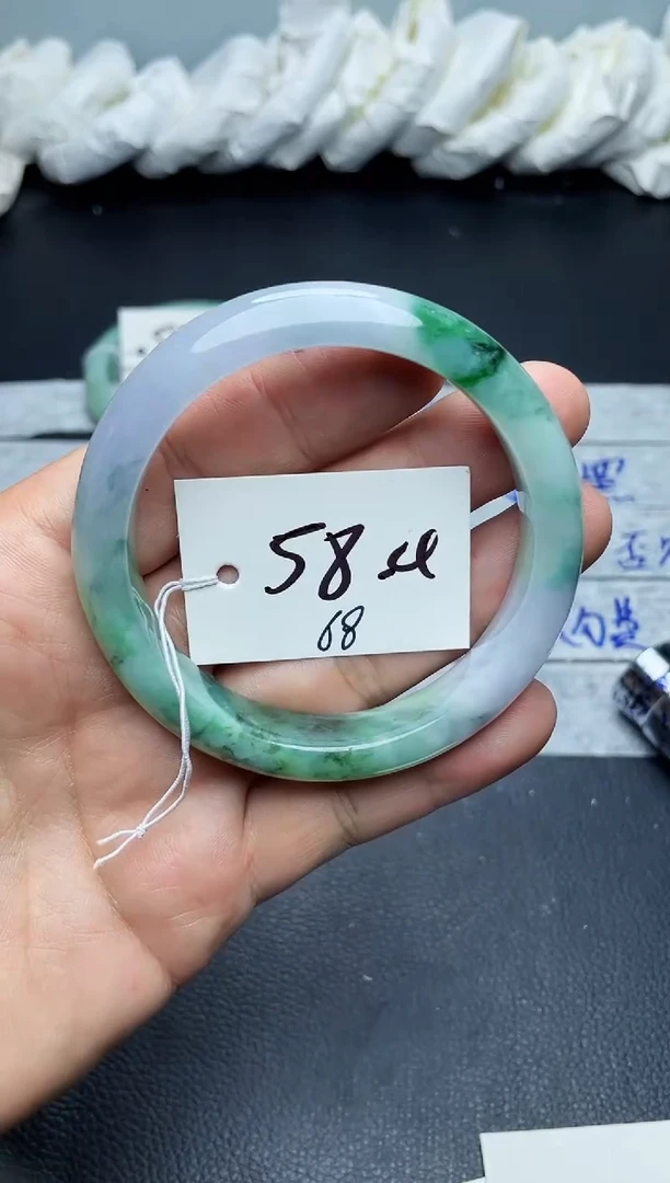 未镶嵌手镯翡翠68