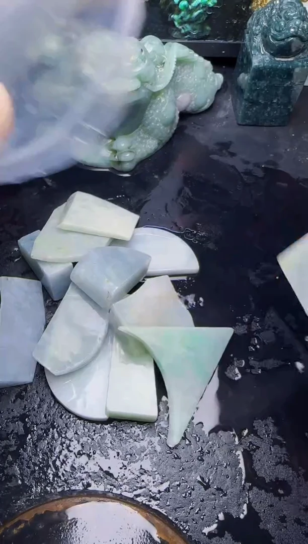 颈饰未镶嵌翡翠38