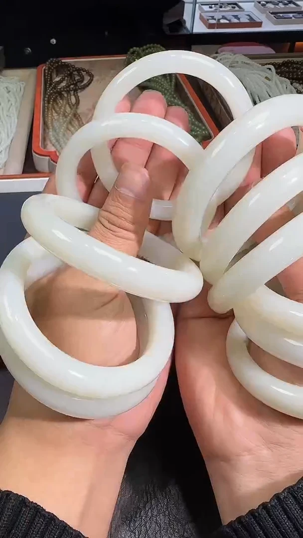 未镶嵌和田玉挂件【陆1208】65  7017 多样性发其一