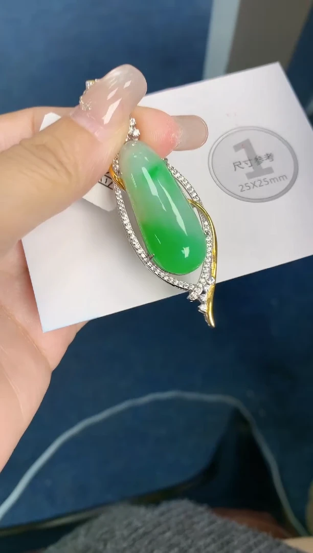 颈饰未镶嵌翡翠天然缅甸A货翡翠百元以上9元证书费自理