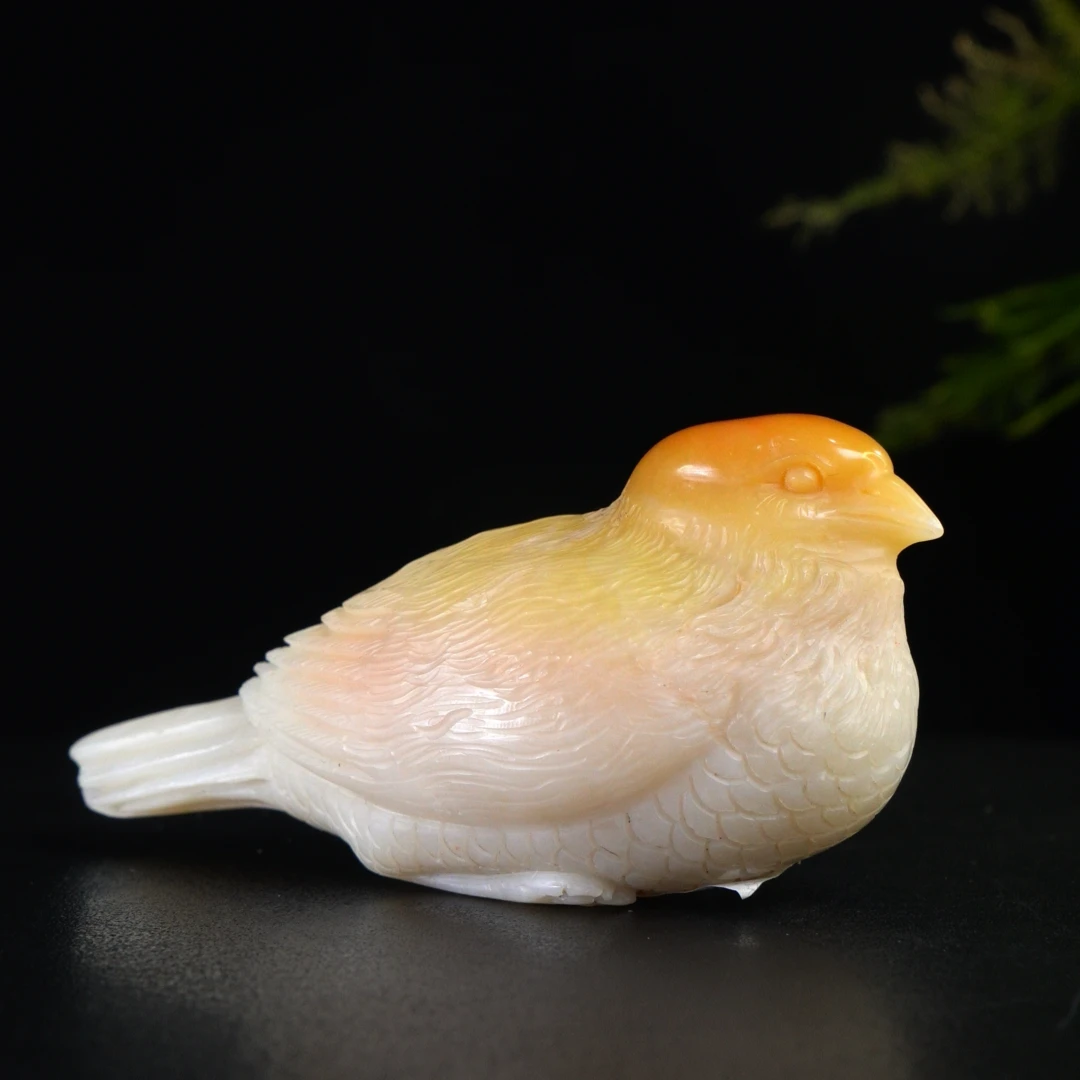 Lot.21.寿山石松柏岭喜鹊手把件206.8克10.8x4.9x4.9cm，2EP