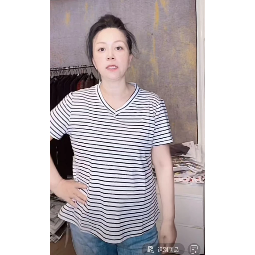 妙唐时尚大码新款弹力女士上衣V领3049S条纹