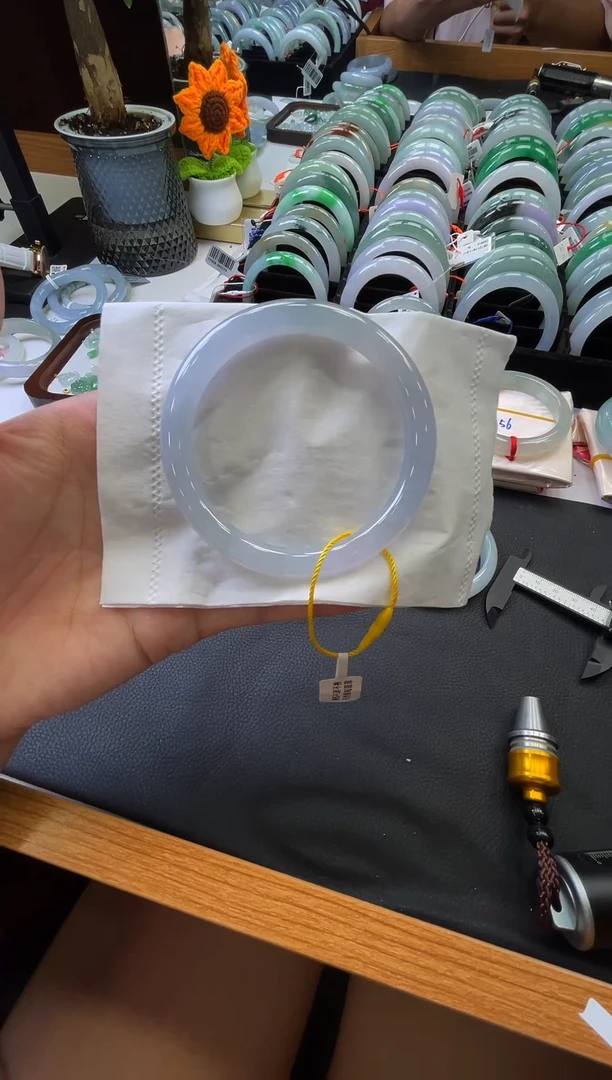 未镶嵌手镯翡翠A货翡翠12