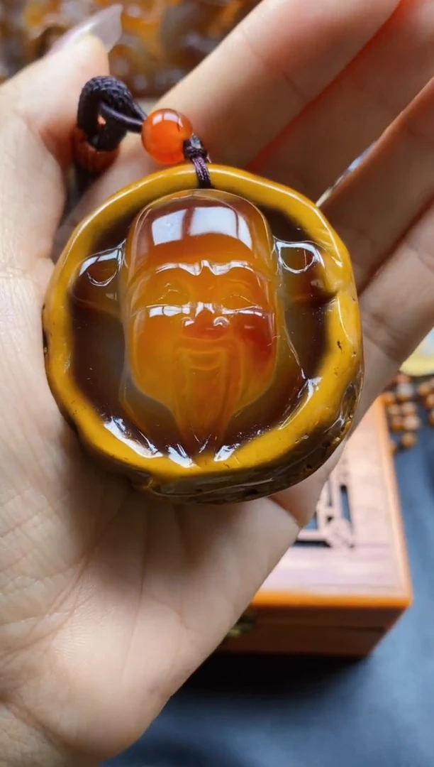 玛瑙/玉髓挂件未镶嵌九*ll
