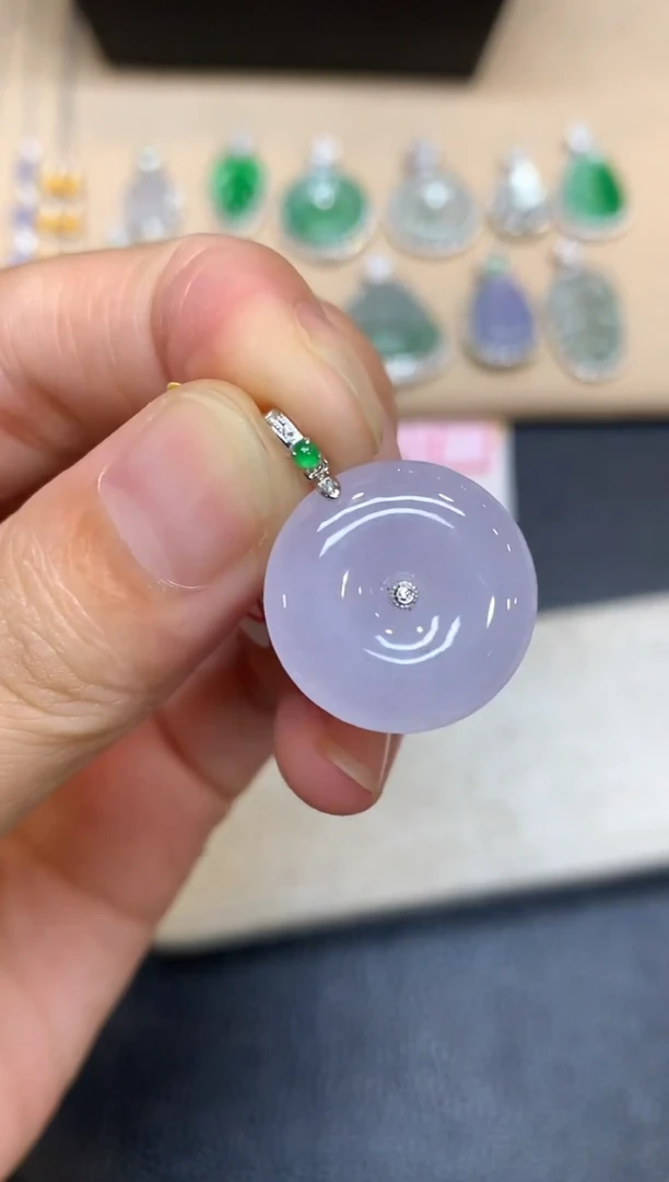 颈饰18K金镶嵌翡翠平安扣【无服务费【48小时鉴赏期】