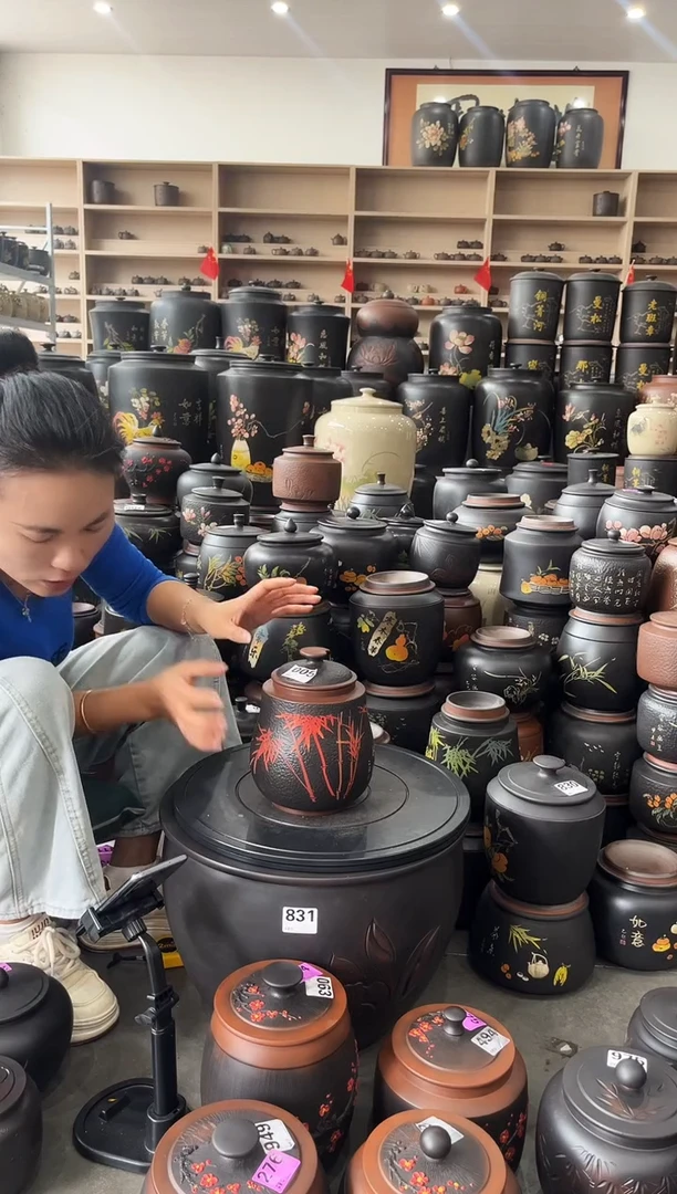 罐大瑕疵茶叶罐  锤纹彩填  005