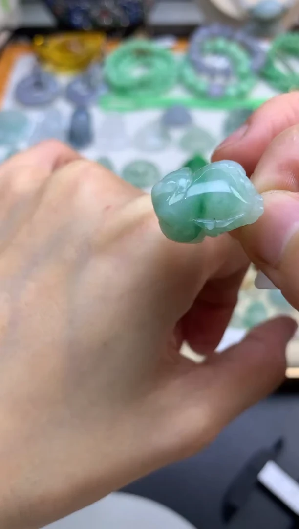 定制翡翠未镶嵌翡翠