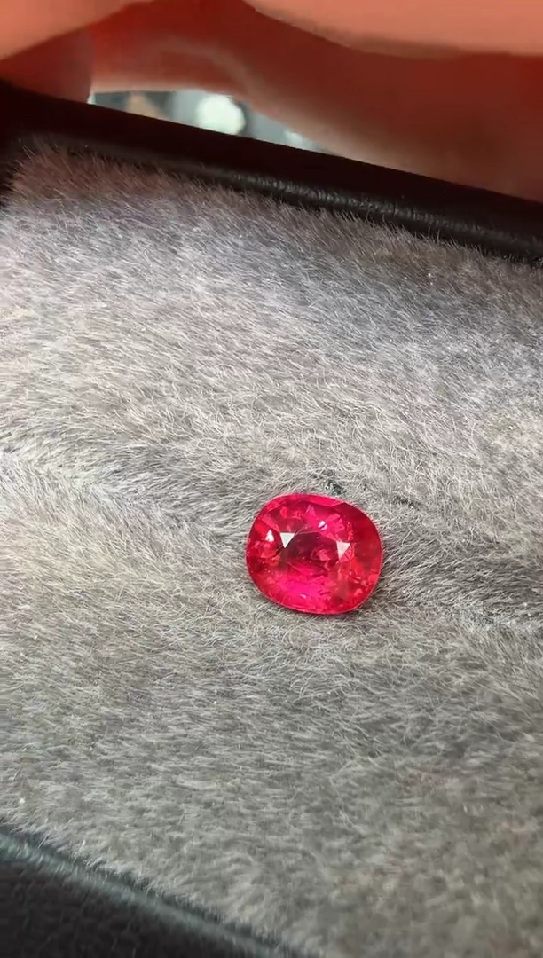 裸石红宝石无烧鸽血红1.5ct-A702-1p