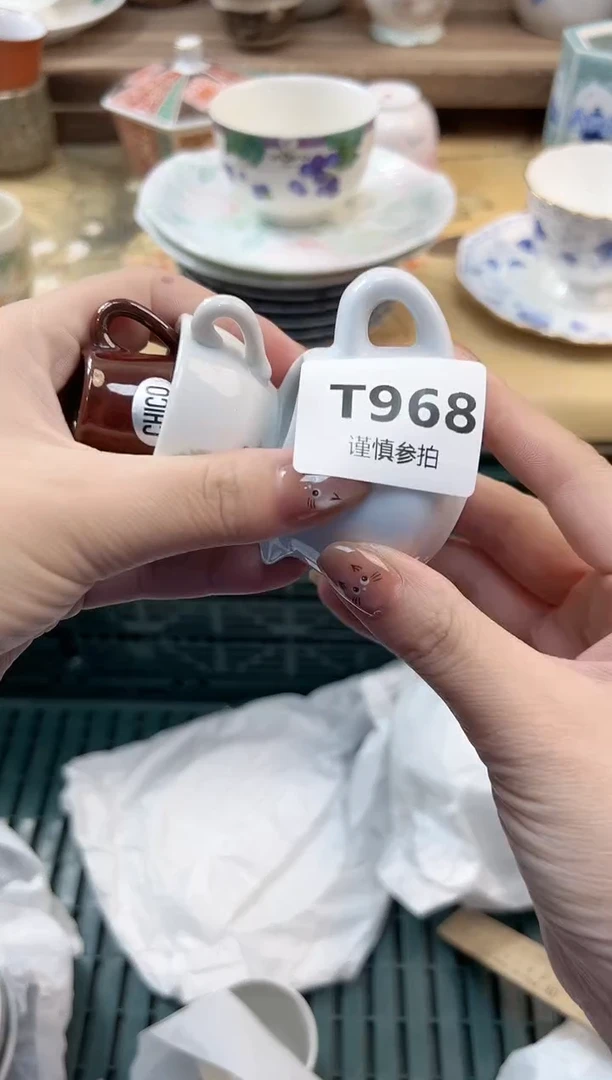 瓷片女****️ 968