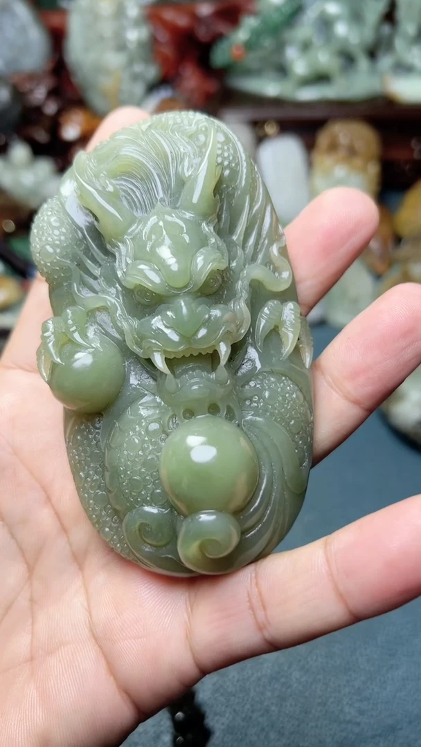 未镶嵌和田玉把件-