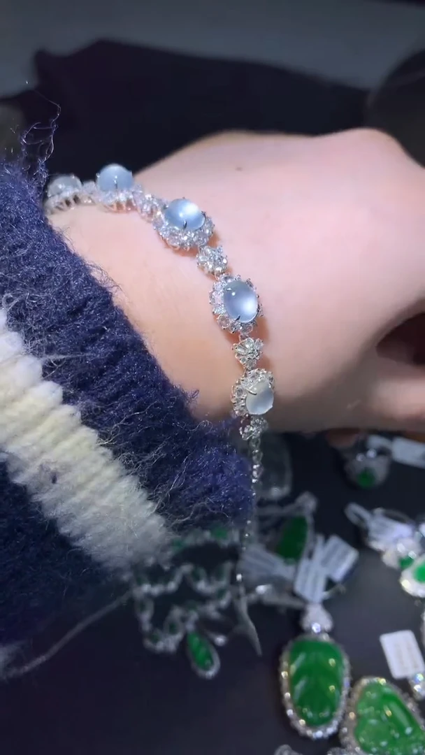 吊坠(不含链)18K金镶嵌翡翠手链