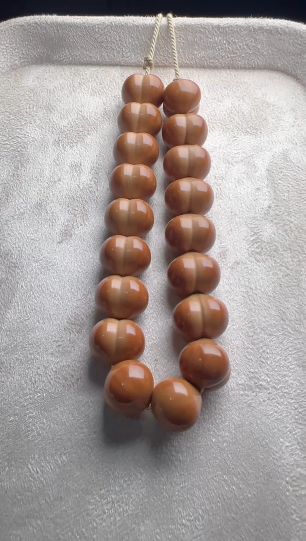 手串猴头核桃那***?猴头屁桃