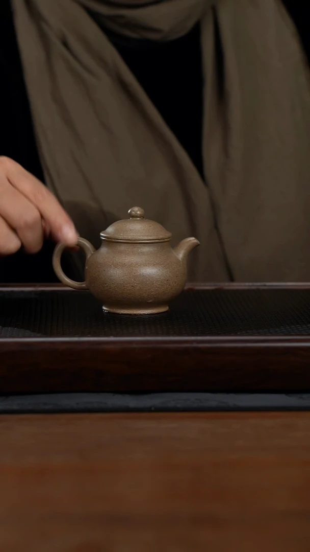 茶壶紫砂150cc黄龙山原矿芝麻段泥潘壶10