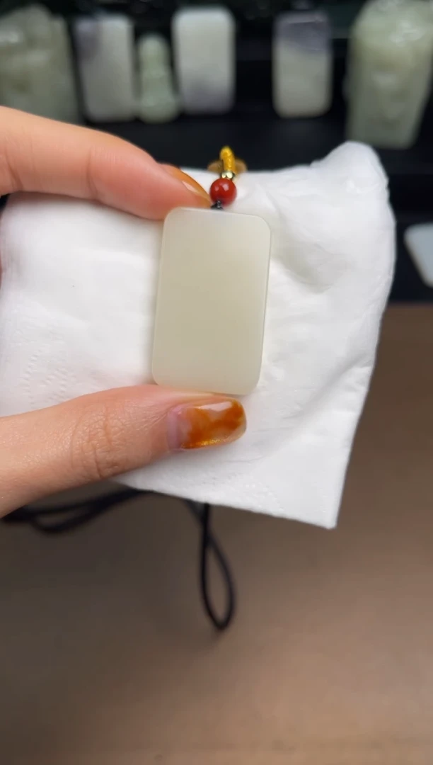 【闪购商品】和田玉颈饰未镶嵌9 23×38mm尺寸