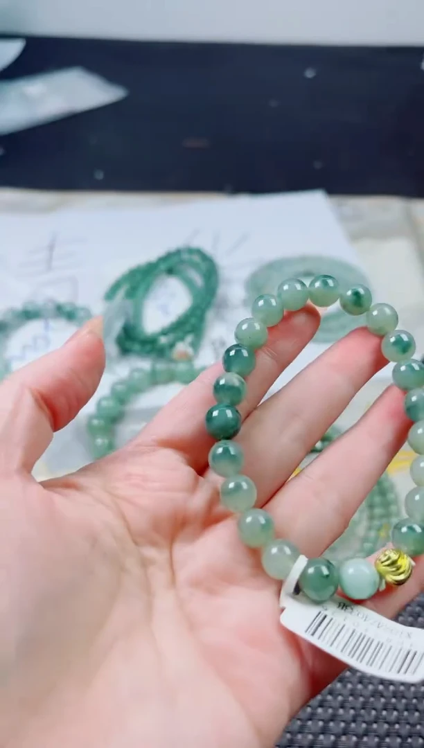 未镶嵌定制翡翠翡翠
