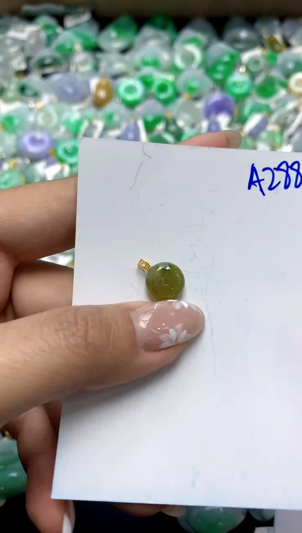 【闪购商品】翡翠颈饰18K金镶嵌111111111111111111