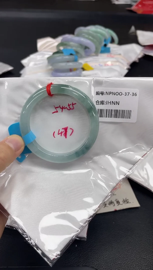 未镶嵌手镯翡翠翡翠手镯