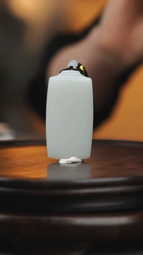 未镶嵌和田玉把件笑*?