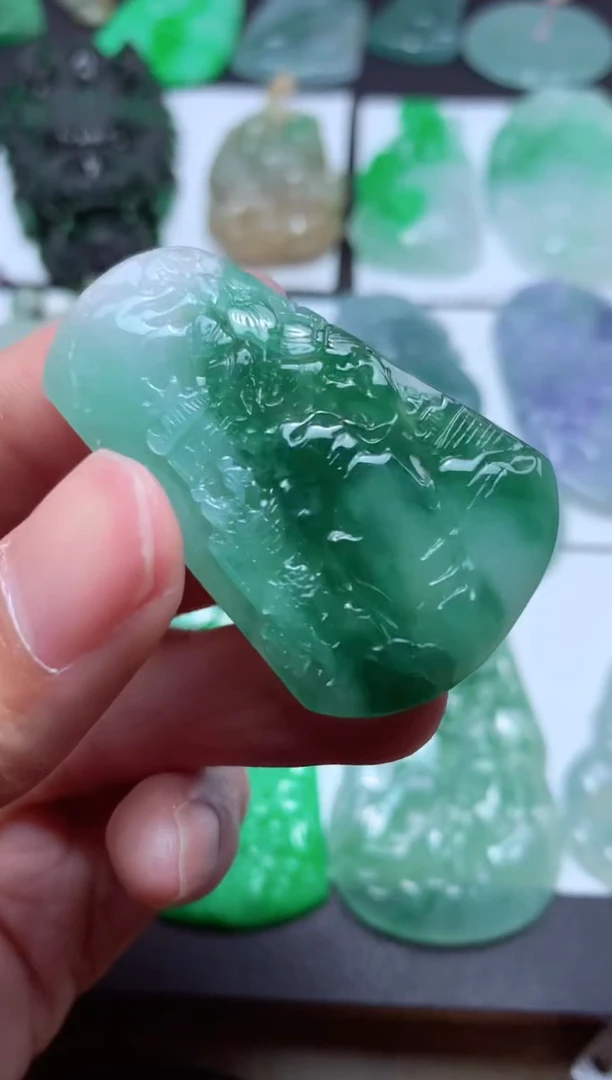 翡翠未镶嵌颈饰天然翡翠