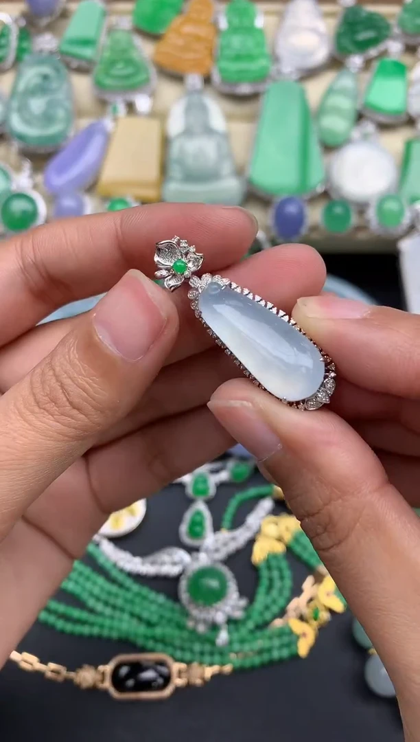 【闪购商品】翡翠颈饰18K金镶嵌149-中国好珍宝