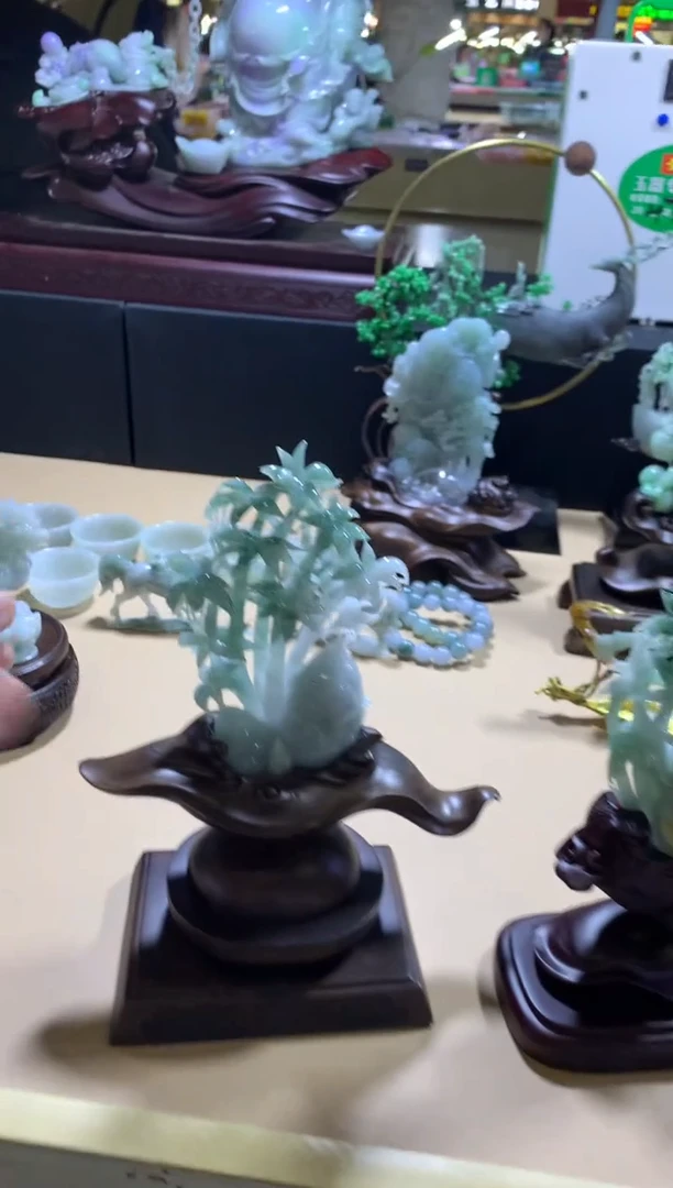 【闪购商品】翡翠摆件未镶嵌翡翠摆件