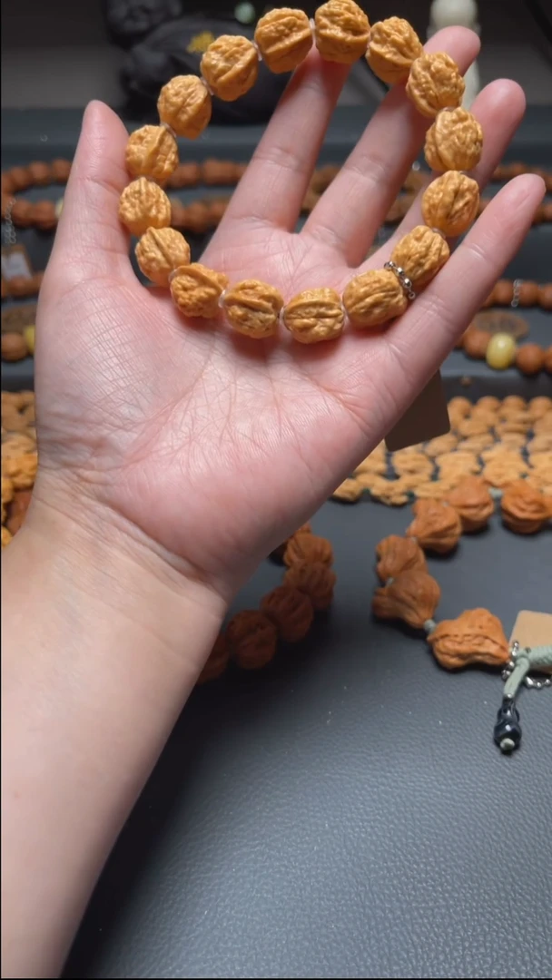手串文玩核桃D****s文玩手串