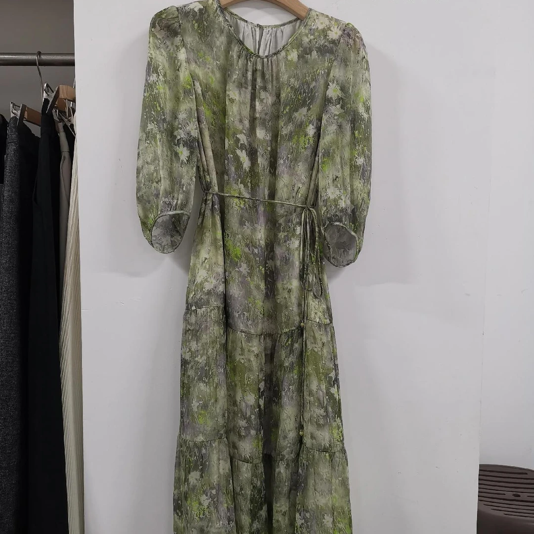 桑蚕丝连衣裙L3878