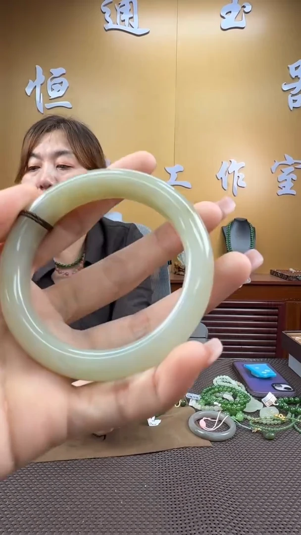 颈饰未镶嵌和田玉手镯57