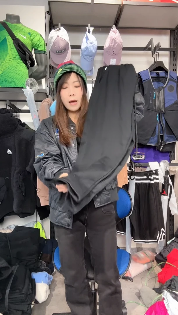 1393  编码 瑕疵款直播间过款为准 尺码