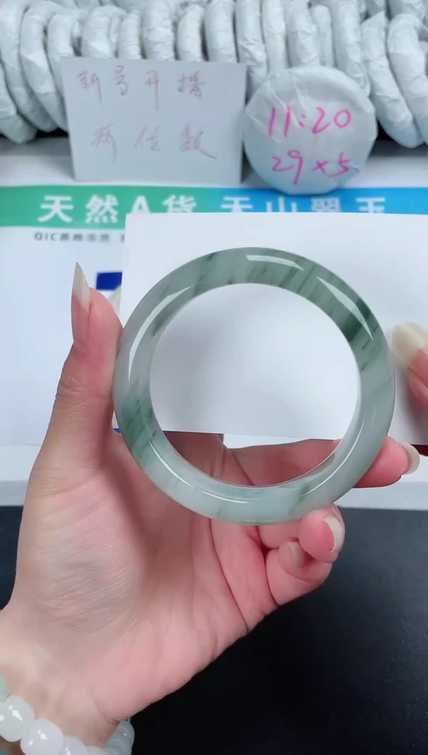 【闪购商品】石英质玉手镯未镶嵌6-56