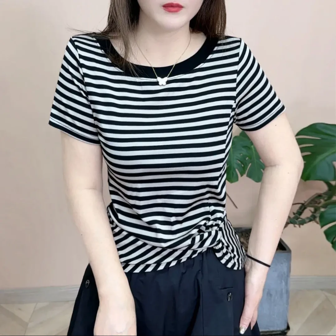 夏季新款时尚洋气圆领短袖T恤条纹宽松显瘦减龄休闲设计感上衣女