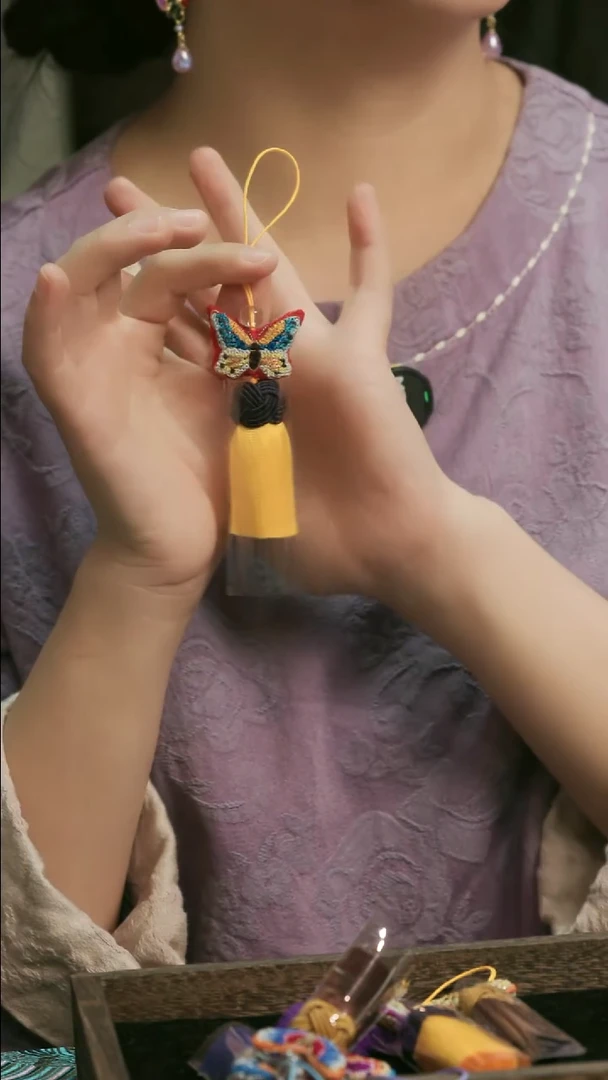 刺绣湘传礼小流苏挂件