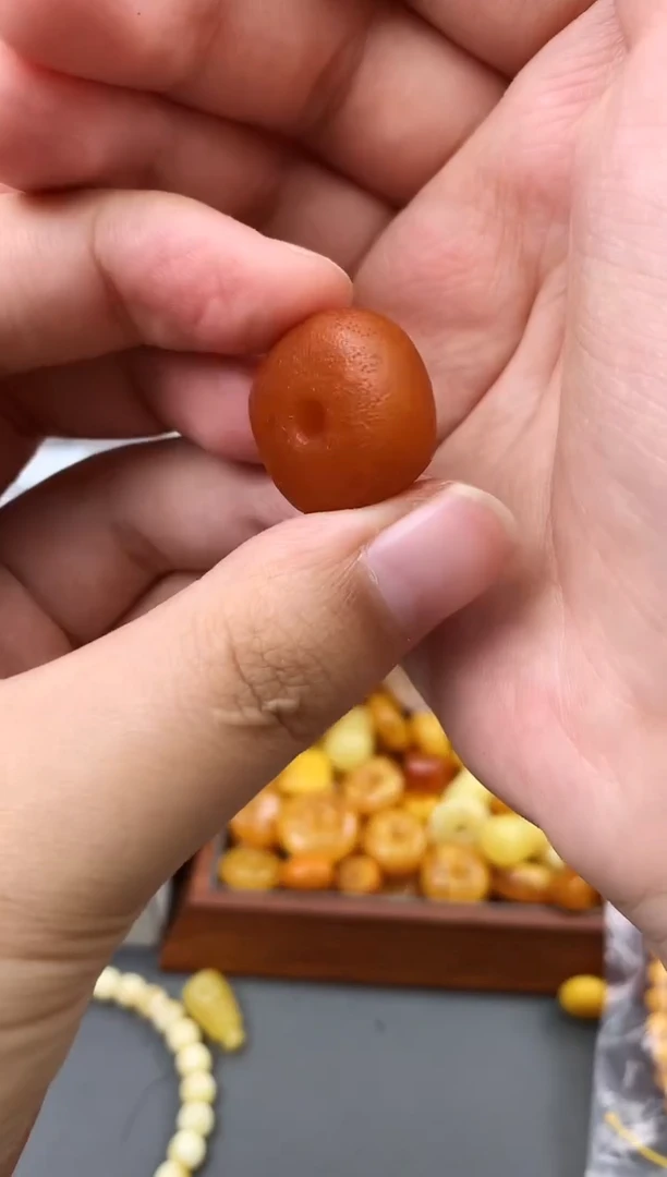未镶嵌琥珀珠宝奇石49
