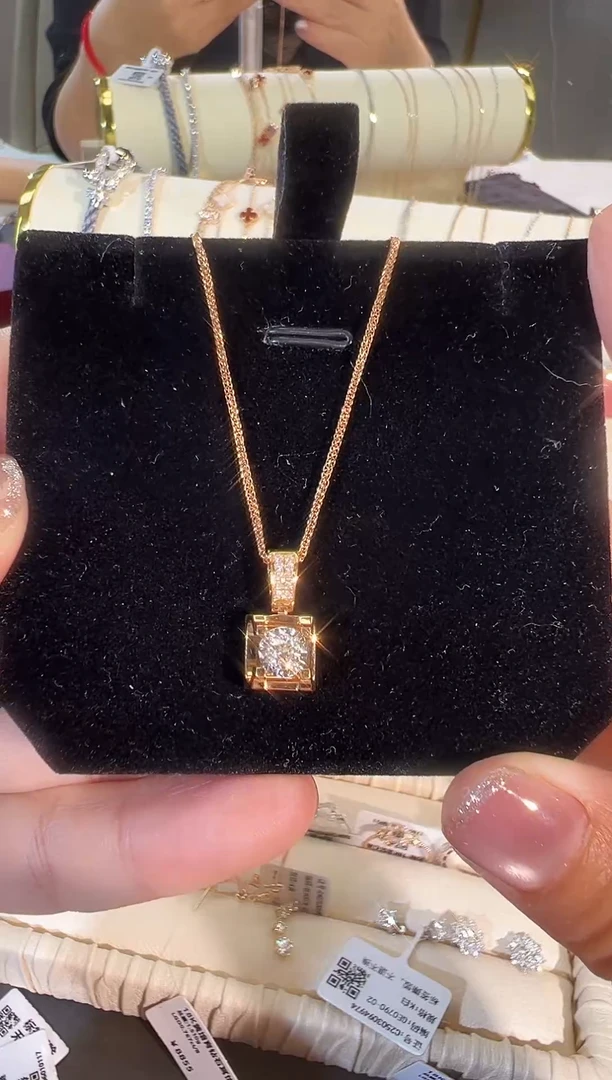 颈饰18K金镶嵌钻石18K钻石套链