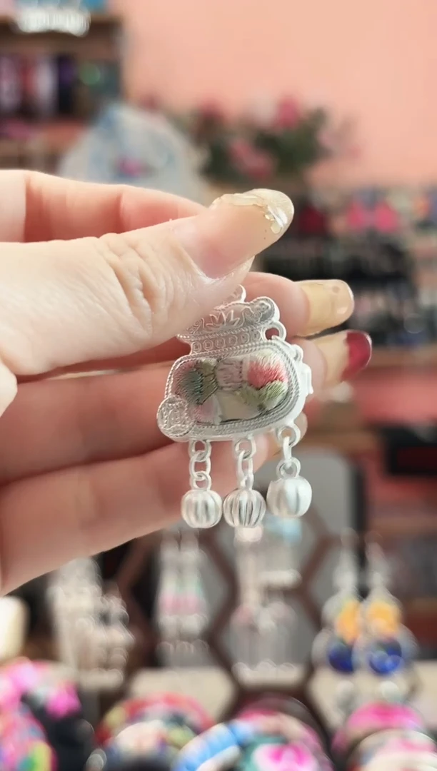 艺枝独绣手工饰品59
