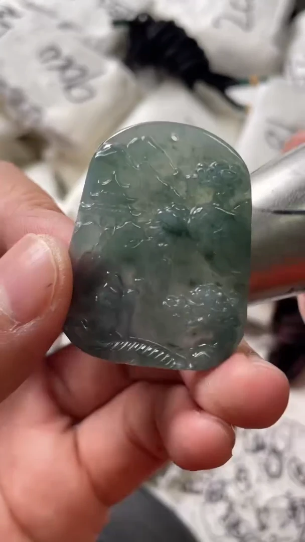 颈饰未镶嵌翡翠8