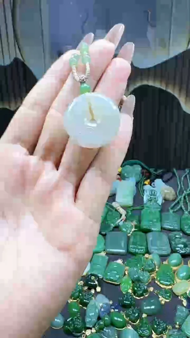 【闪购商品】和田玉挂件未镶嵌1