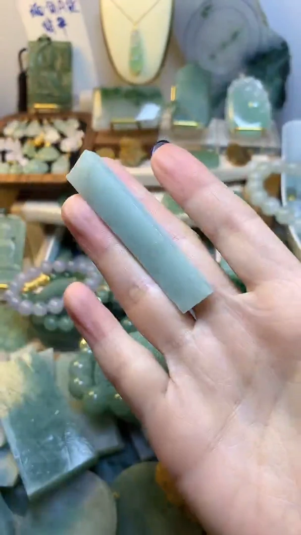 未镶嵌挂件翡翠缅甸A货翡翠,没有运费险,有纹有裂