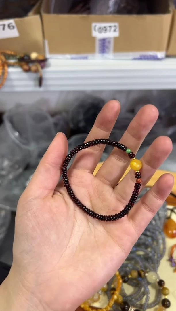 【闪购商品】血珀手链未镶嵌血珀药片设计款手链[0255]