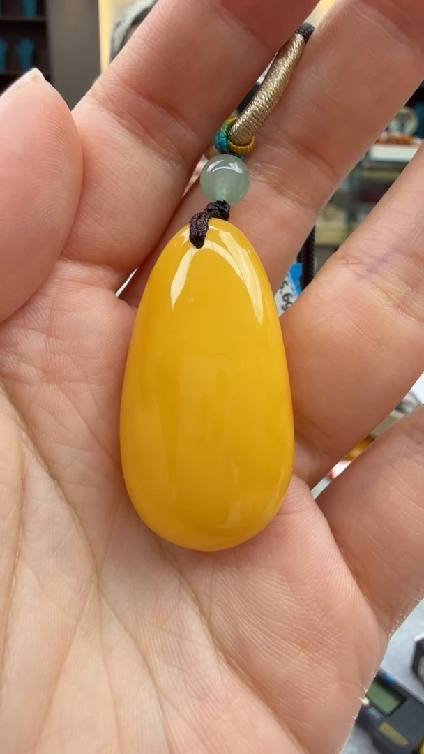琥珀颈饰未镶嵌477秒拍号 假一罚三