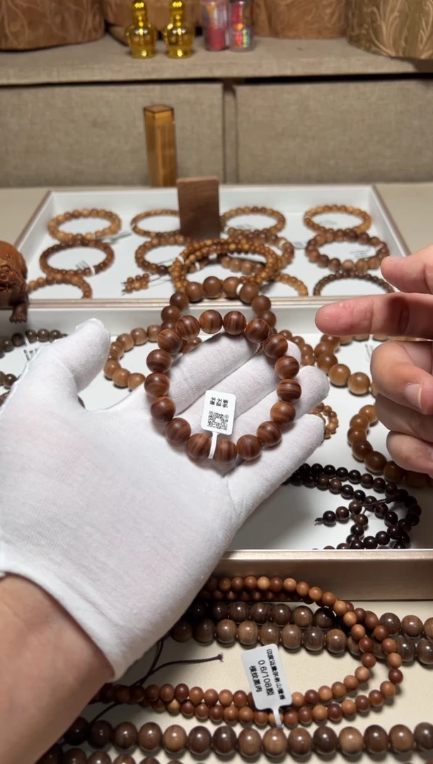 檀香木手串/手链显**ル老山檀香1.2横纹黑肉沉水