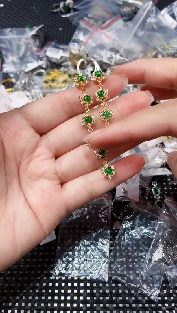 翡翠未镶嵌耳饰1111111111