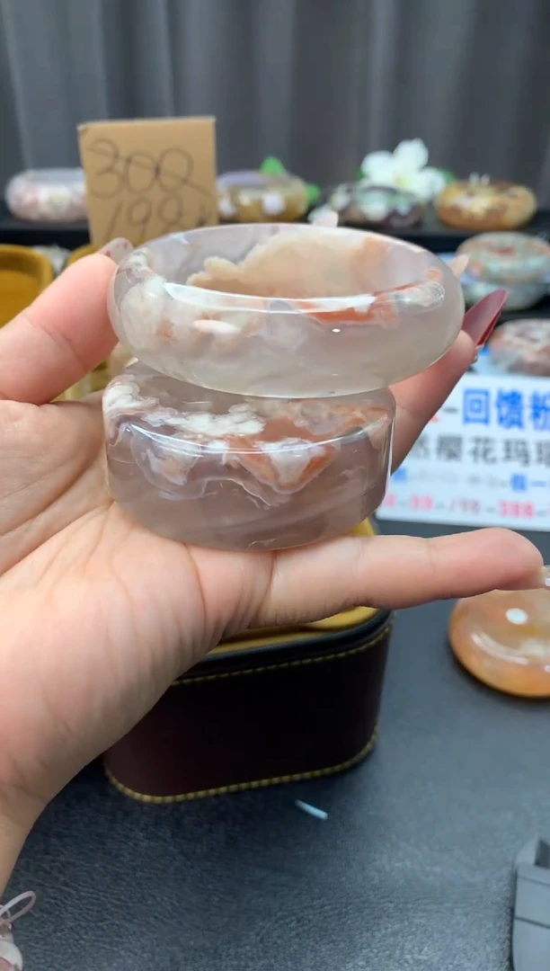 未镶嵌手镯石英质玉（58-59圈口）赠送镯心