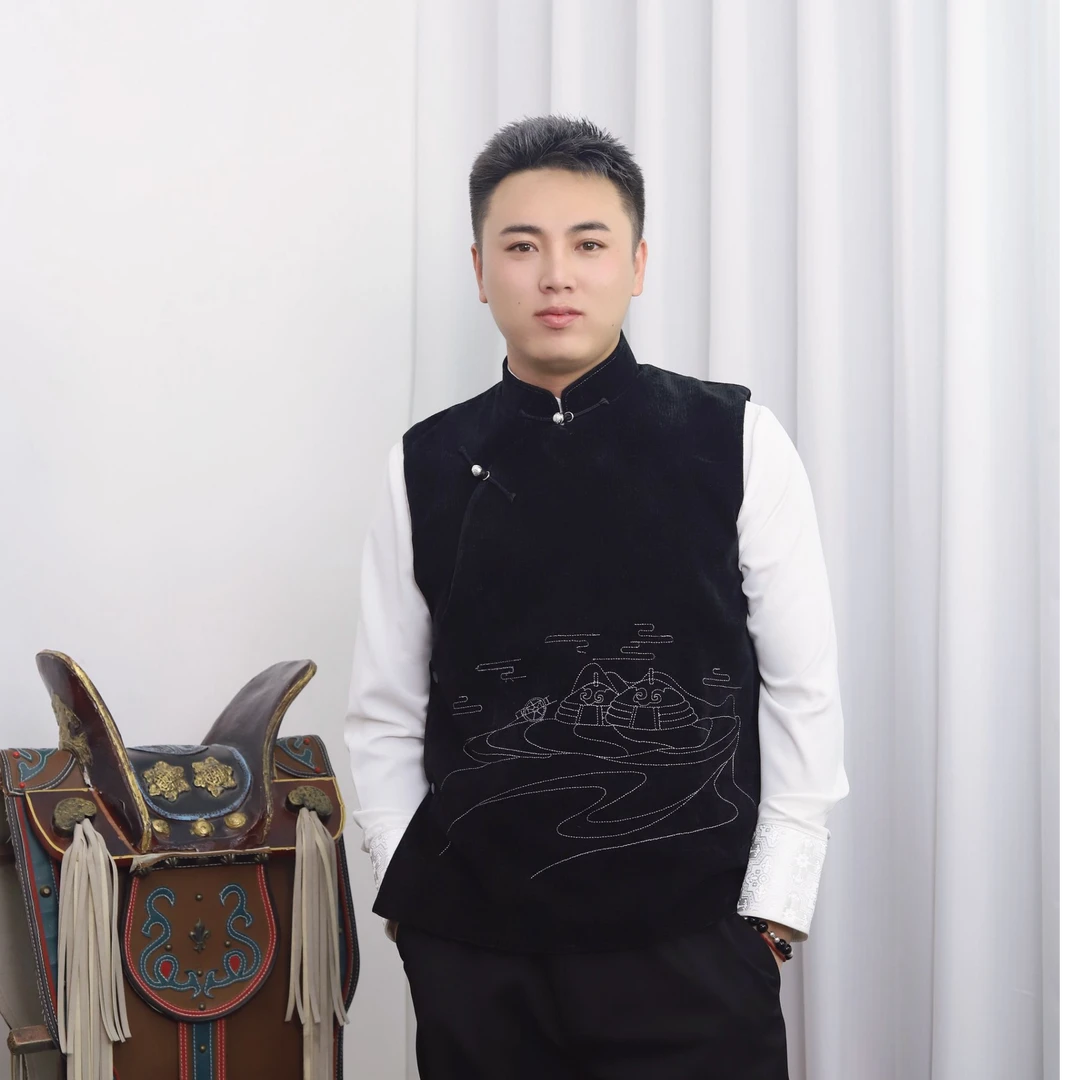 M021 蒙古马甲，刺绣款男款