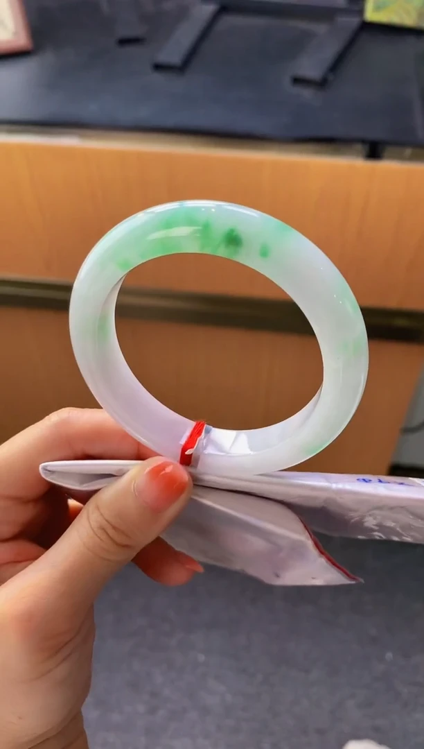 未镶嵌手镯翡翠- Q62圈口53.7