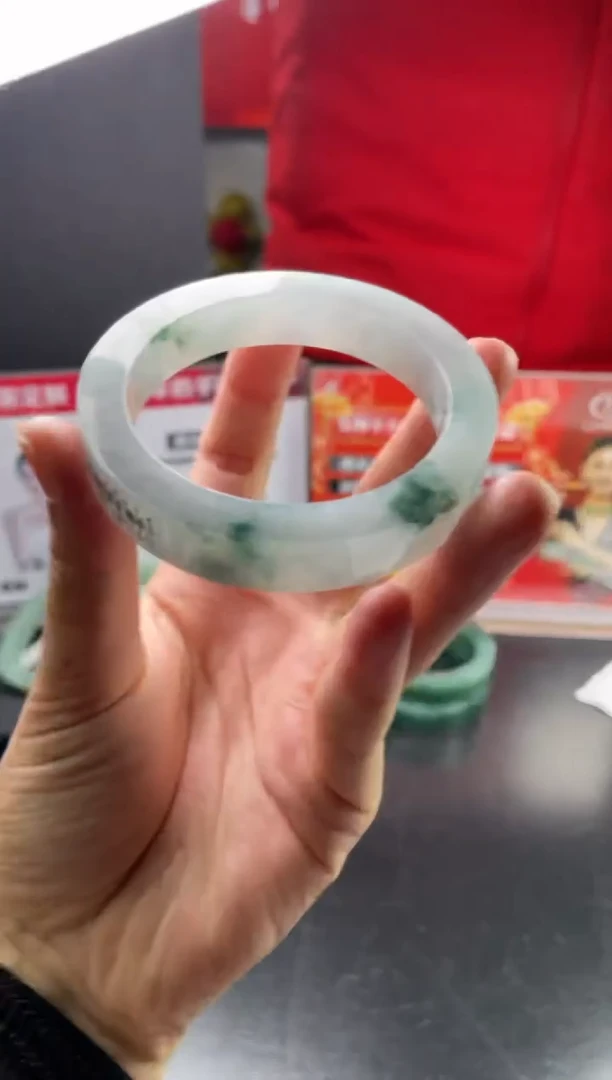 【闪购商品】定制翡翠手镯未镶嵌手镯DDS/发一件