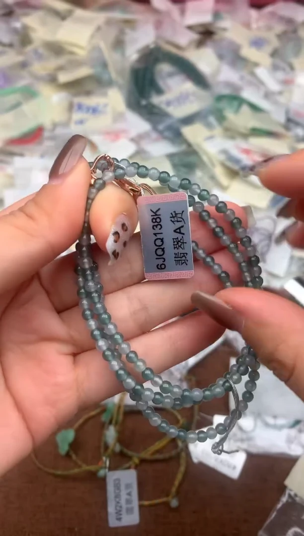 未镶嵌挂件翡翠—