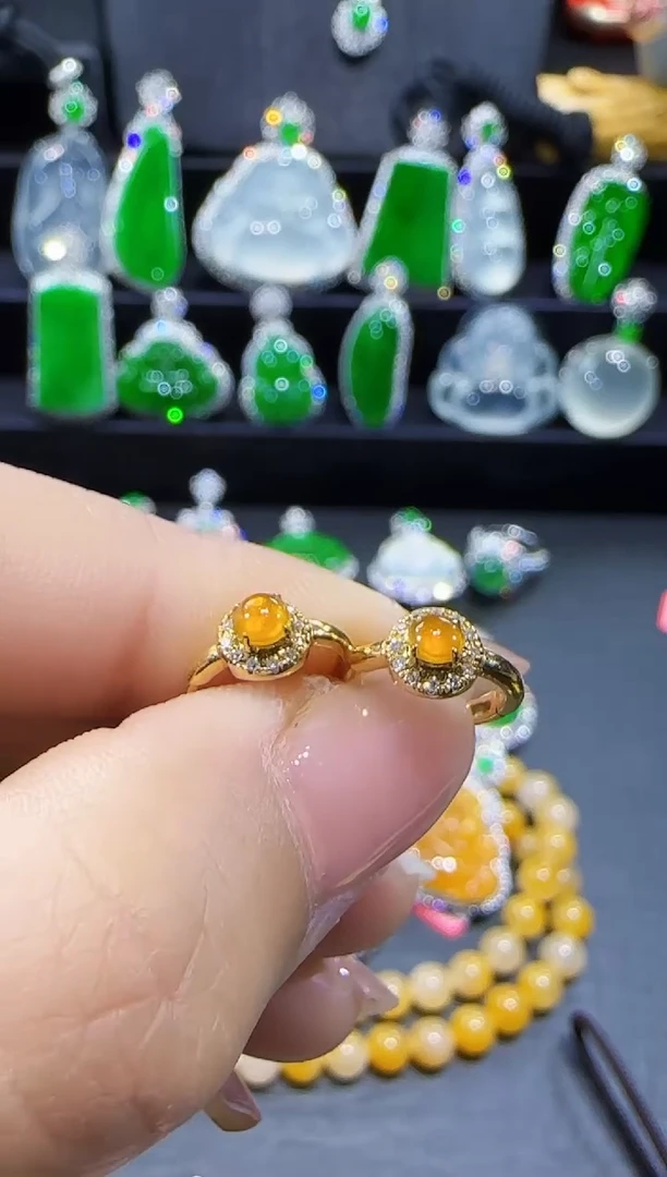 【闪购商品】翡翠耳饰18K金镶嵌耳包